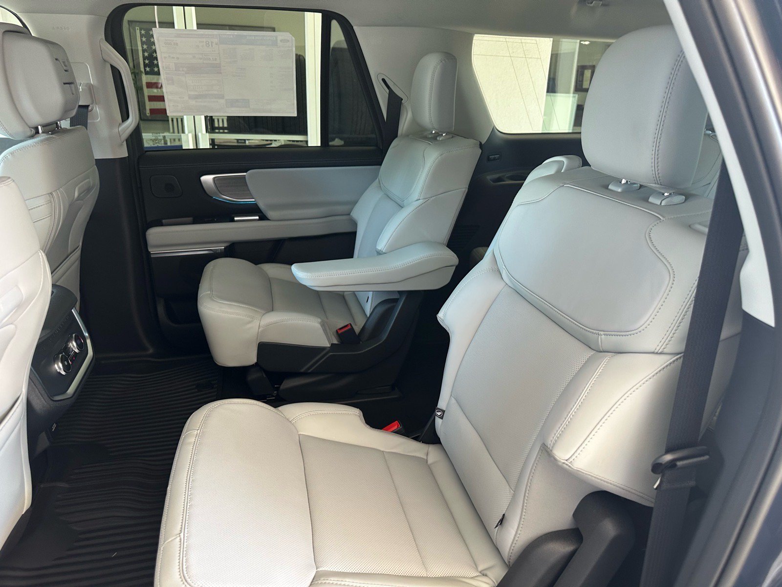New 2027 Ford Expedition Max Platinum AWD/4WD image 24