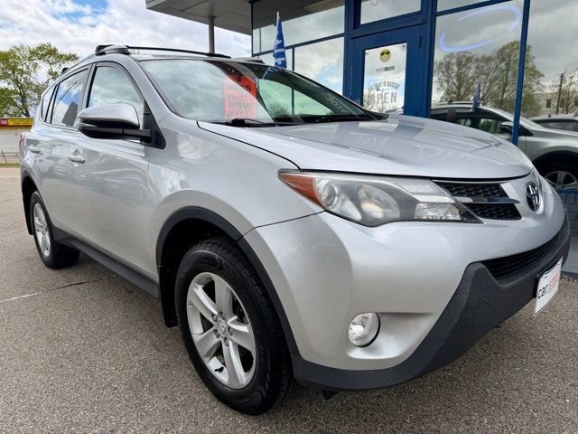 Used 2014 Toyota RAV4 XLE AWD/4WD image 3
