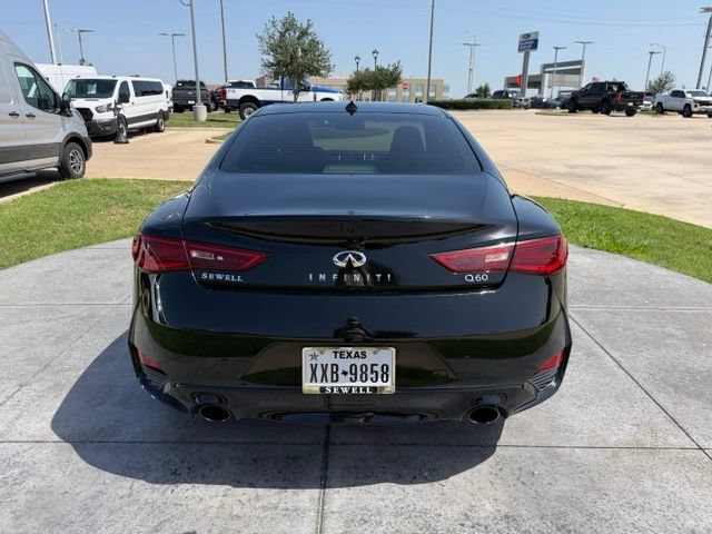 Used 2018 INFINITI Q60 2.0t w/ Moonroof Package RWD image 5