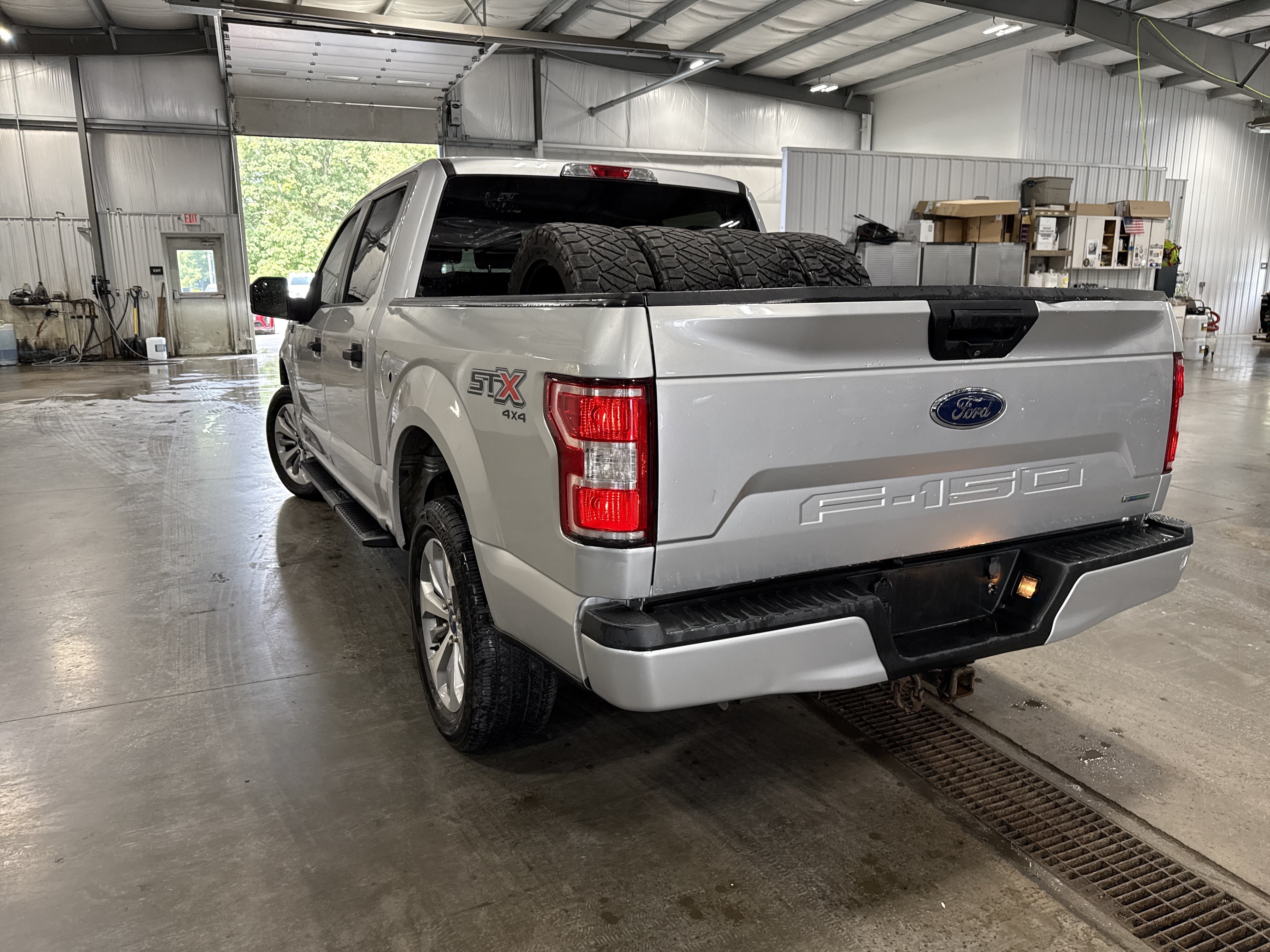 Used 2018 Ford F150 XL w/ Equipment Group 101A Mid AWD/4WD image 4