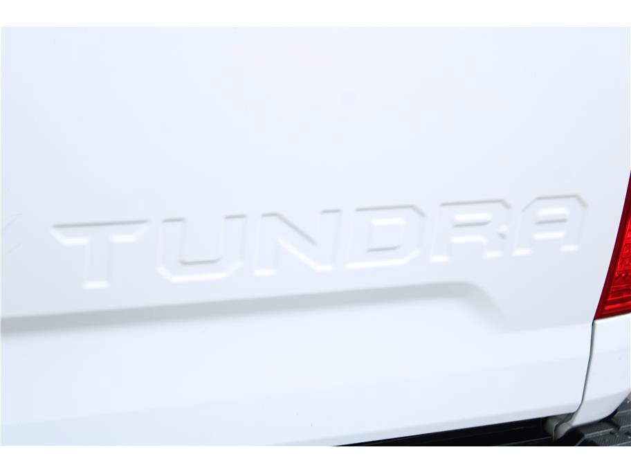 Used 2018 Toyota Tundra SR5 w/ SR5 Upgrade Package RWD image 37