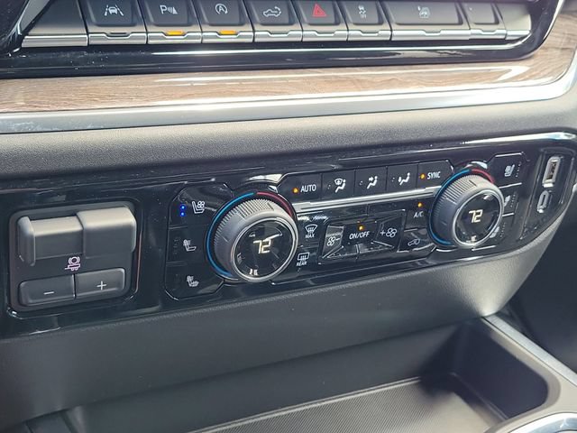 Certified 2025 Chevrolet Silverado 1500 LTZ AWD/4WD image 35