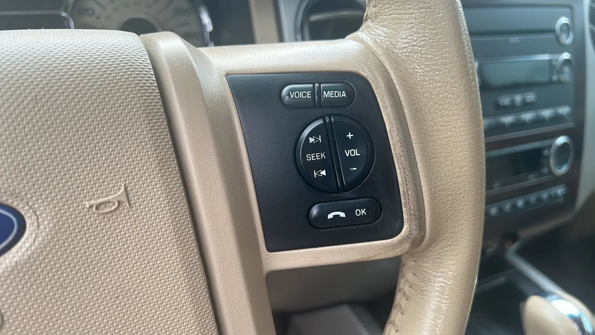 Used 2013 Ford Expedition XLT RWD image 21