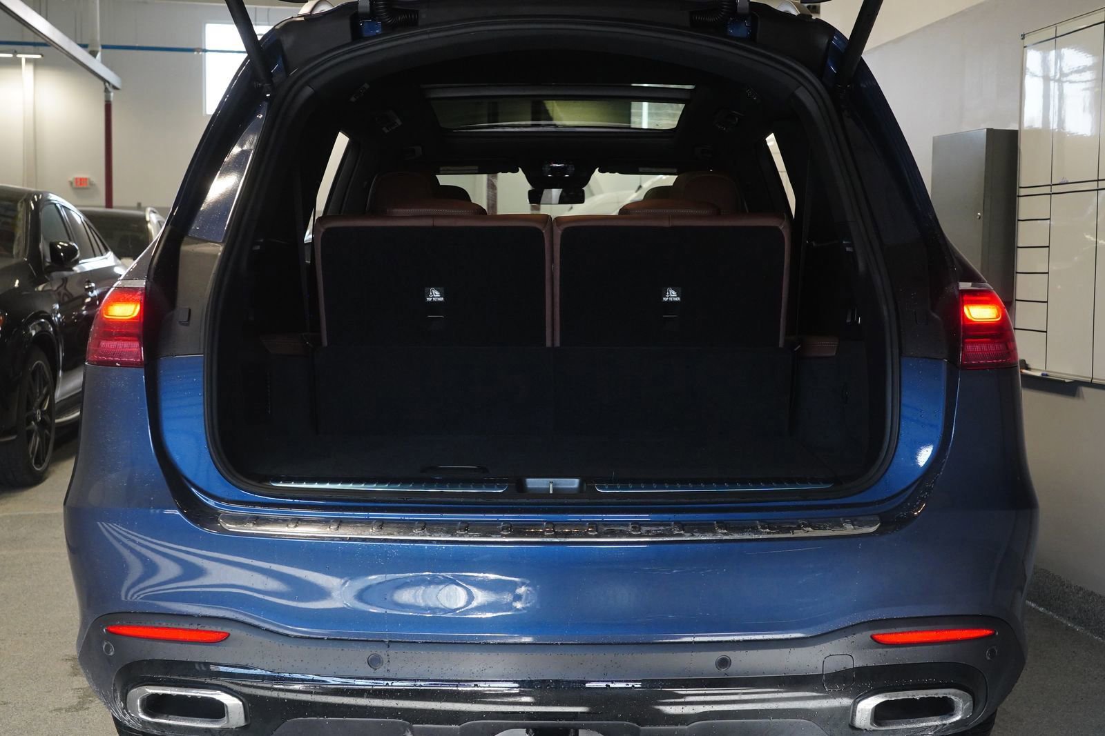 New 2026 Mercedes-Benz GLS 450 4MATIC image 33