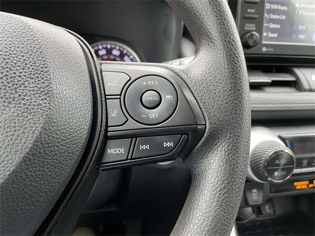 Used 2022 Toyota RAV4 XLE image 24
