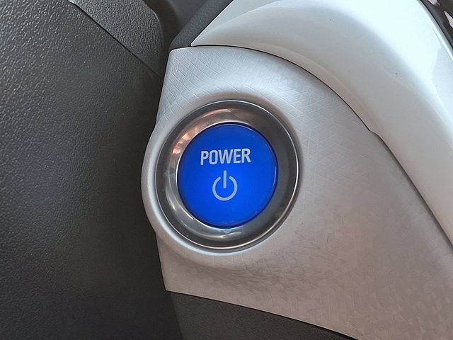 Used 2020 Chevrolet Bolt LT FWD image 26