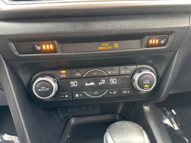 Used 2018 MAZDA MAZDA3 Touring image 14