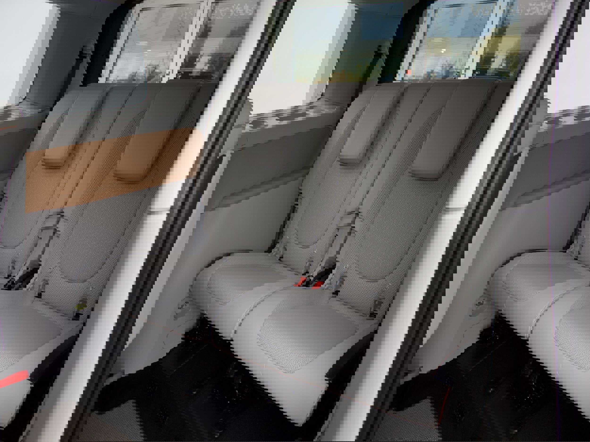 New 2025 Volkswagen ID. Buzz Pro S Plus image 25