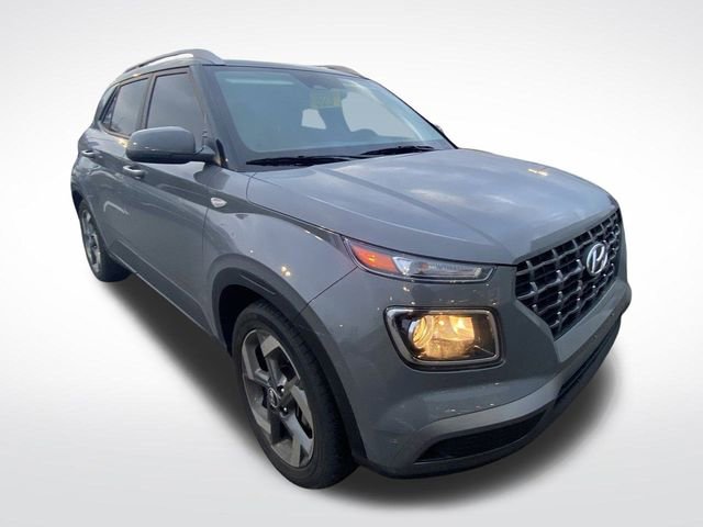 Used 2023 Hyundai Venue SEL image 13