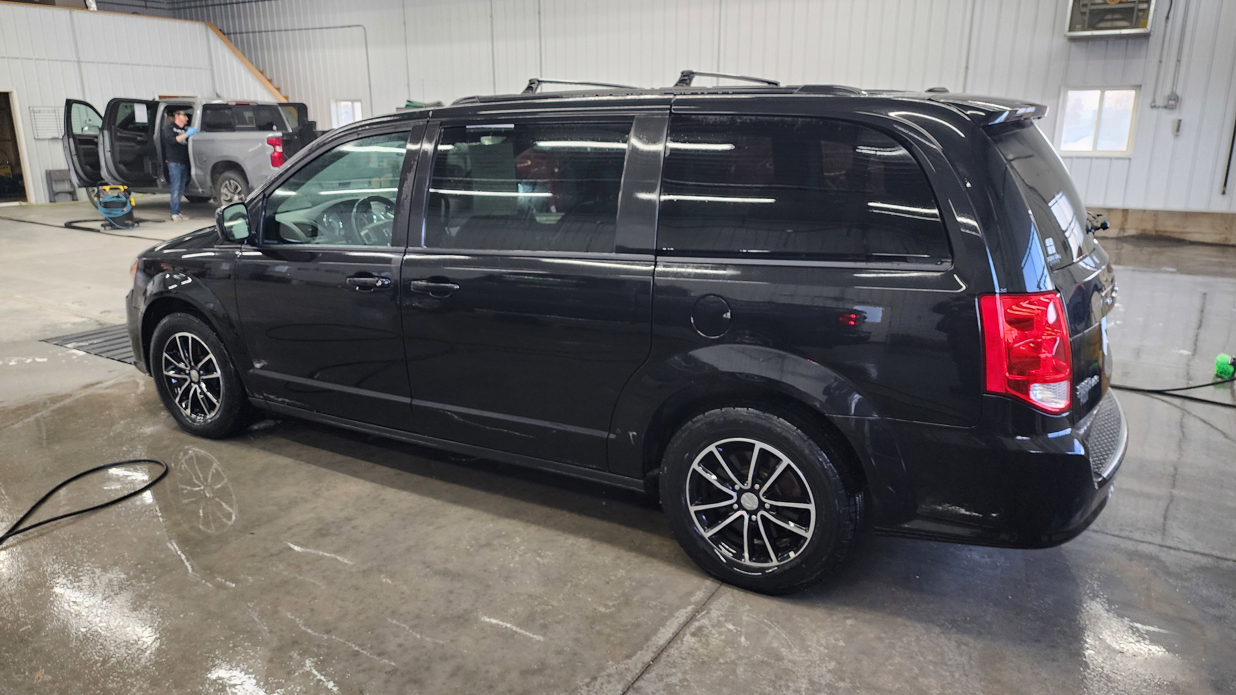 Used 2018 Dodge Grand Caravan GT image 6