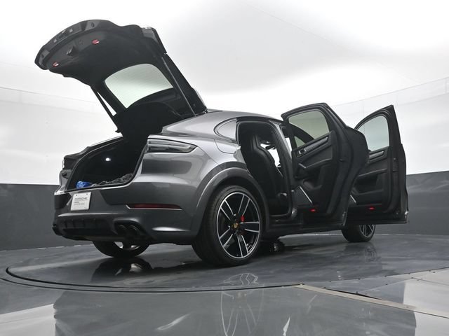 Certified 2023 Porsche Cayenne GTS AWD/4WD image 26