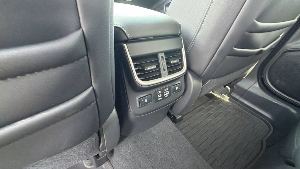 Used 2024 Subaru Outback Limited AWD/4WD image 17