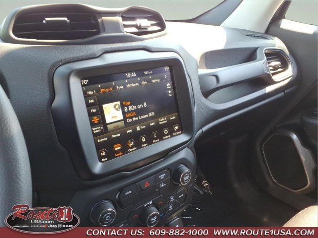 Used 2023 Jeep Renegade Latitude AWD/4WD image 34