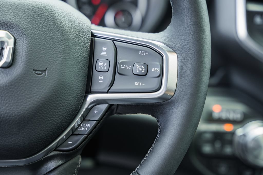 New 2026 RAM 1500 Laramie AWD/4WD image 33