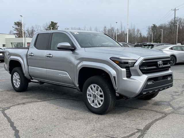 Used 2025 Toyota Tacoma SR5 image 7