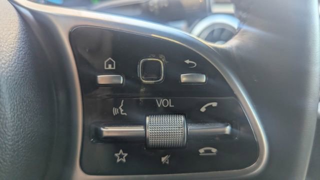 Used 2021 Mercedes-Benz A 220 4MATIC image 26