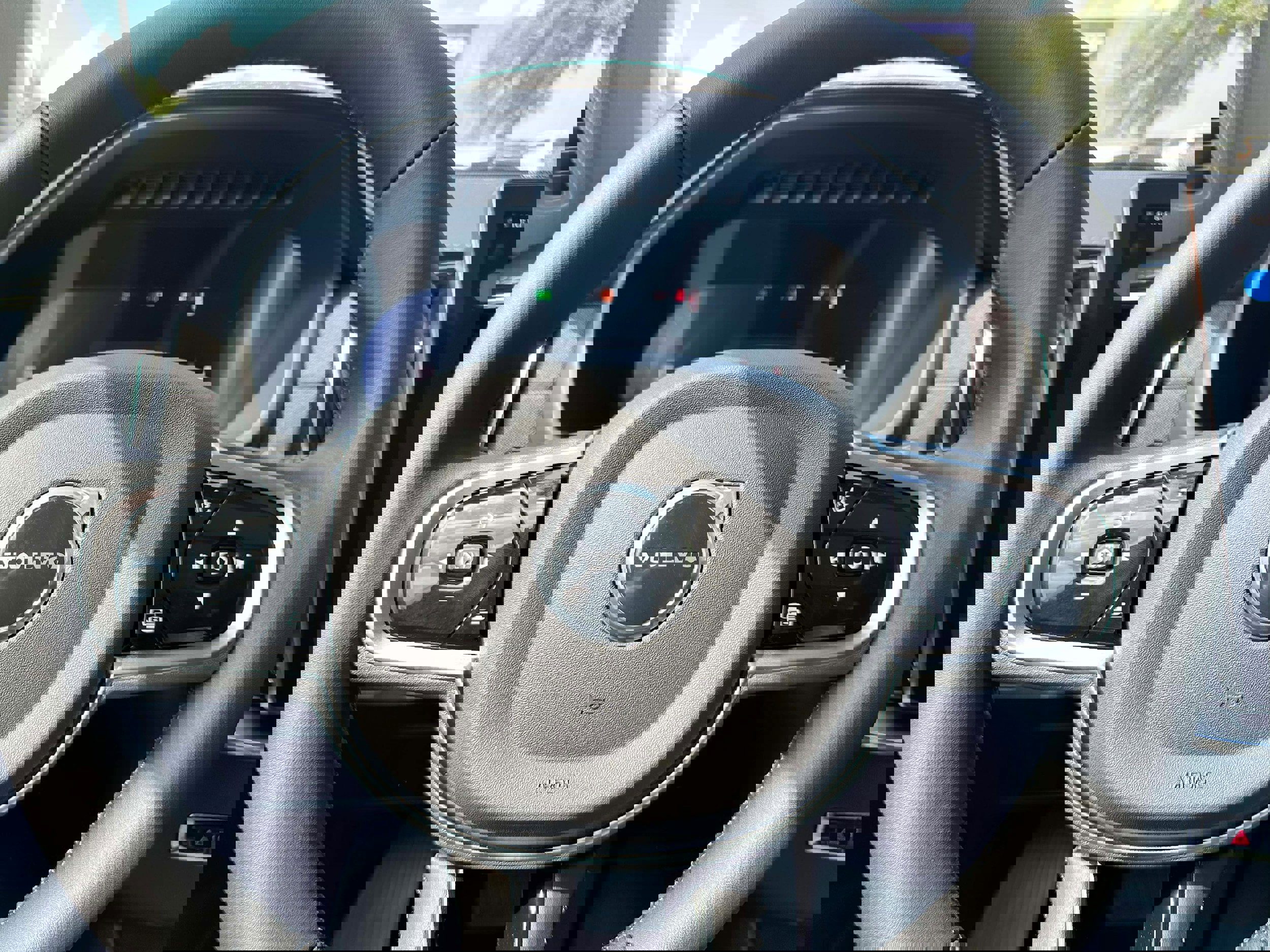 New 2026 Volvo XC90 B6 Ultra w/ Lounge Package image 20