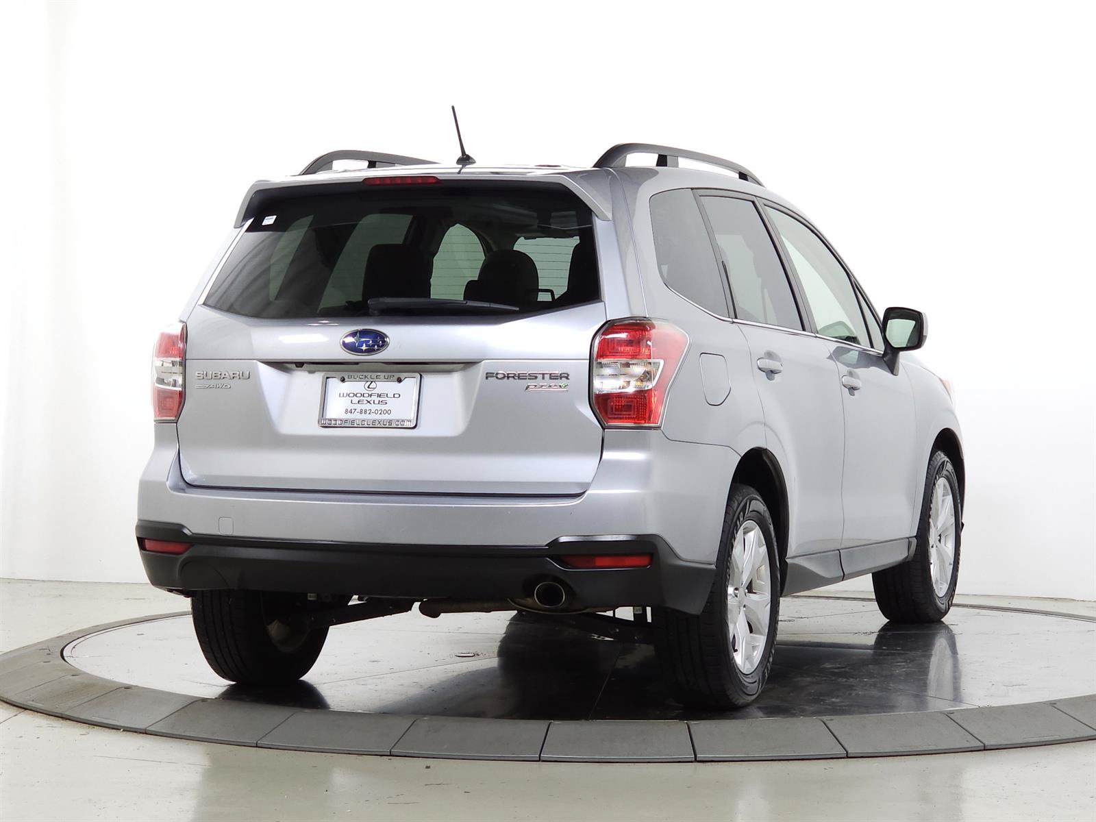 Used 2015 Subaru Forester 2.5i Limited AWD/4WD image 9