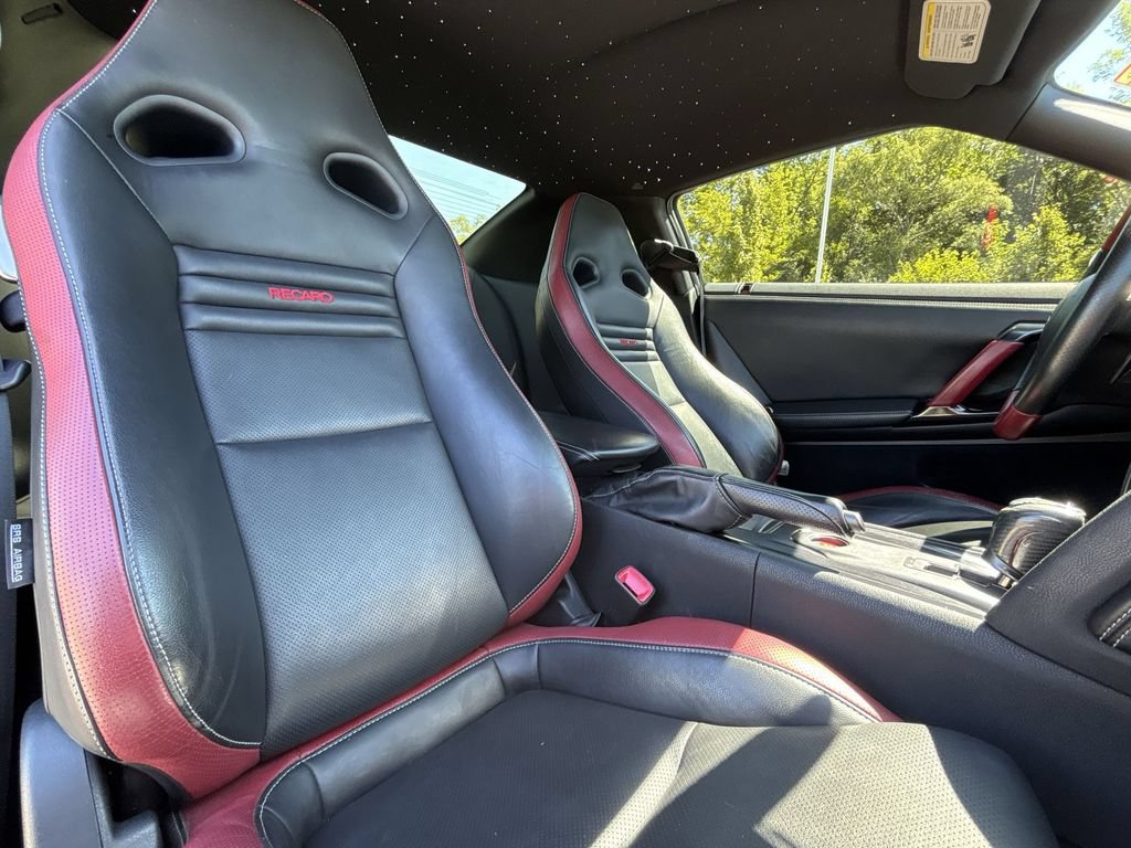 Used 2014 Nissan GT-R Black Edition AWD/4WD image 28