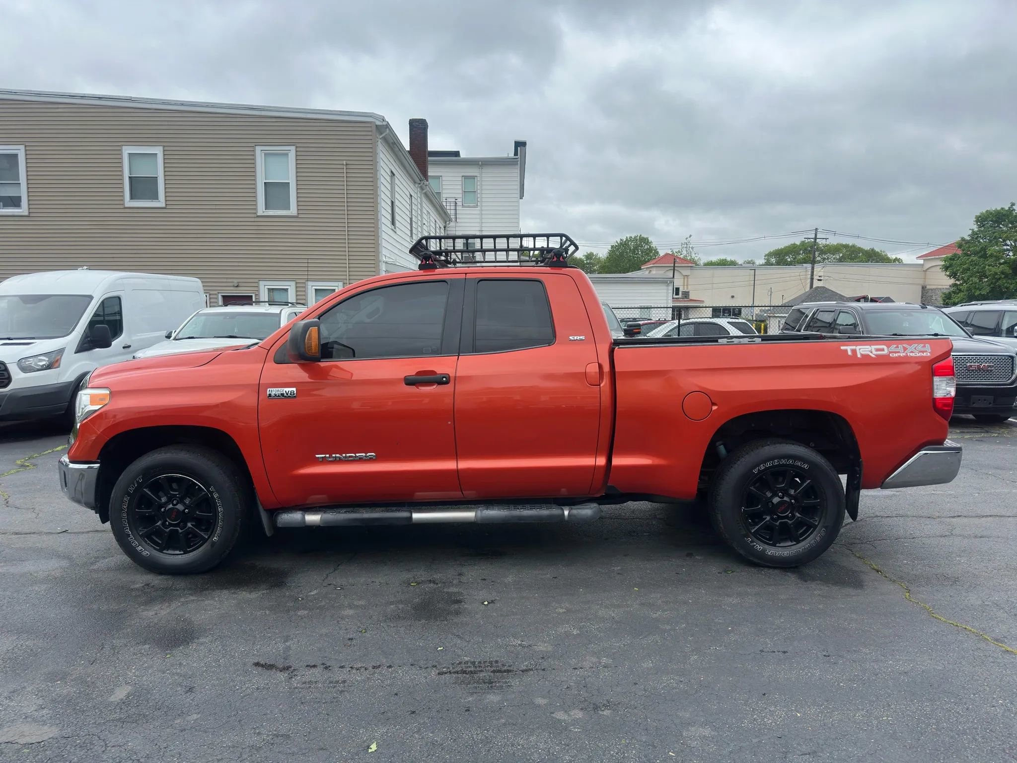 Used 2016 Toyota Tundra SR5 w/ TRD Off Road Package image 9