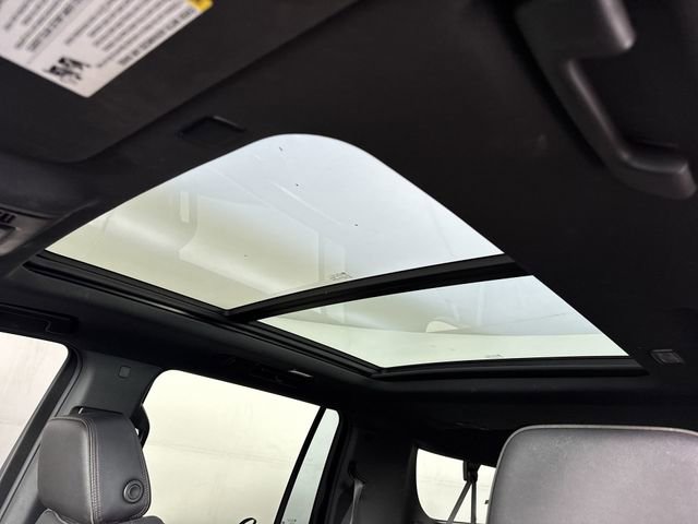 Used 2021 Chevrolet Suburban RST image 18