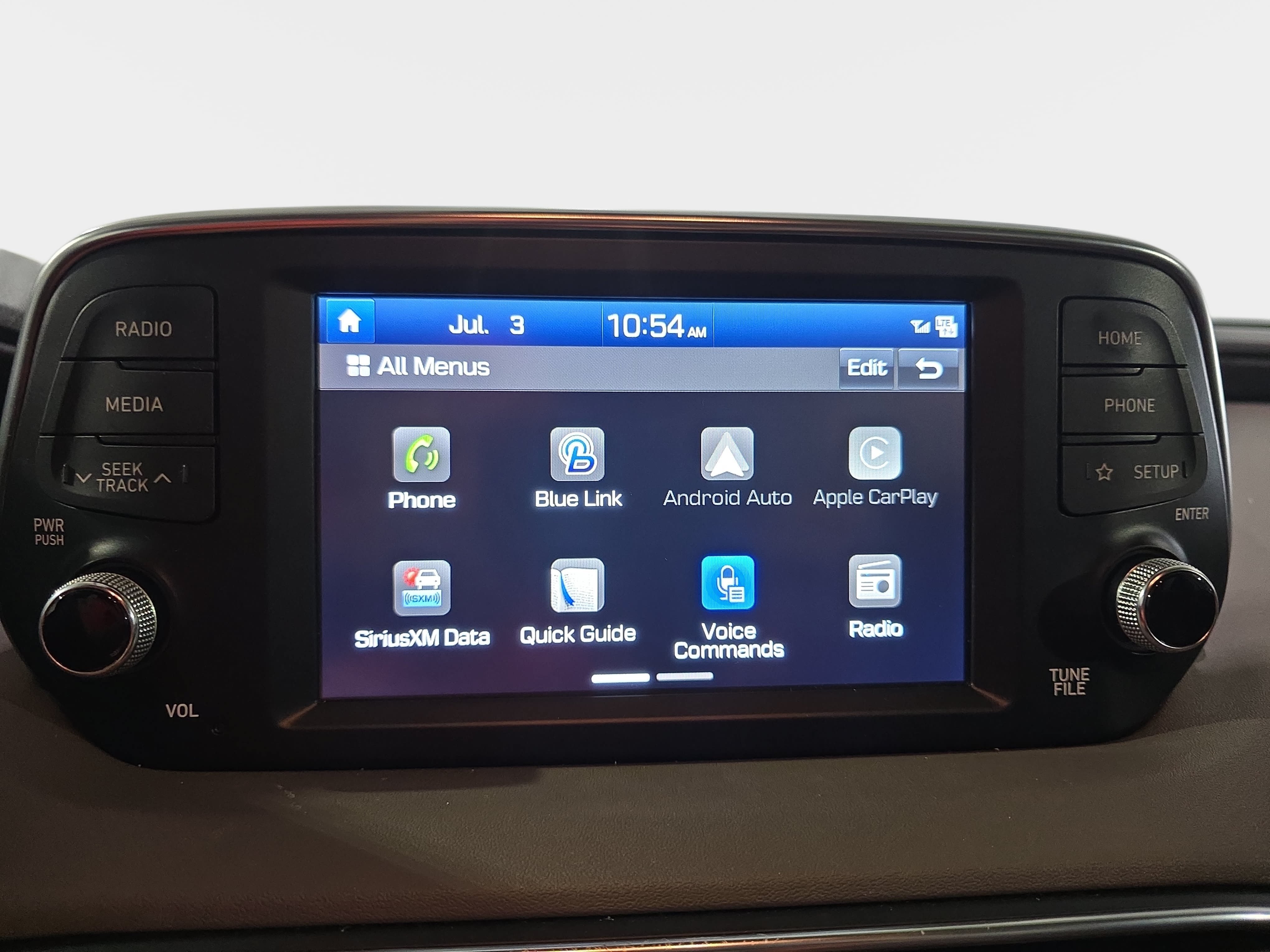 Used 2020 Hyundai Santa Fe SEL FWD image 18
