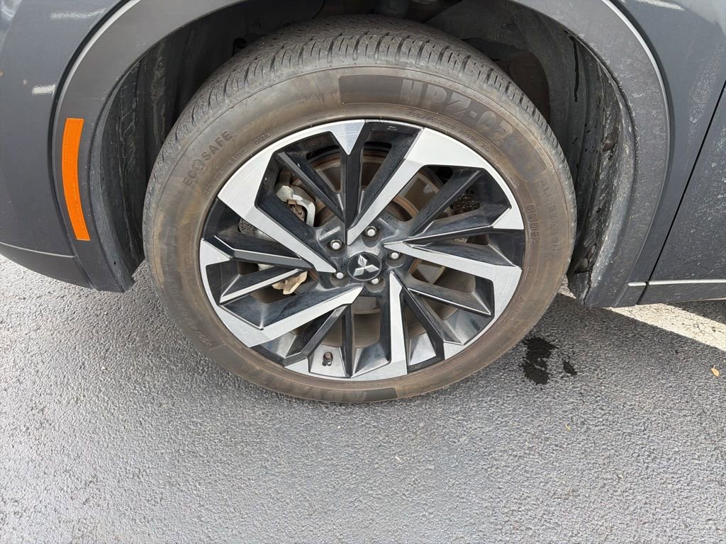 Used 2024 Mitsubishi Outlander SE image 10
