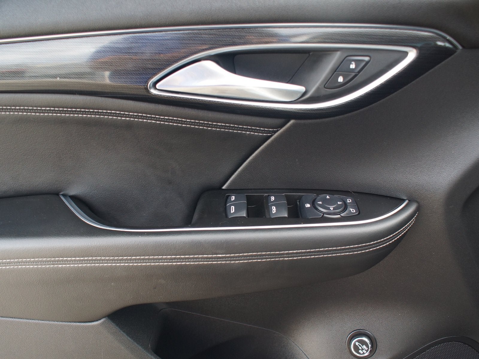Used 2021 Buick Envision Preferred FWD image 28