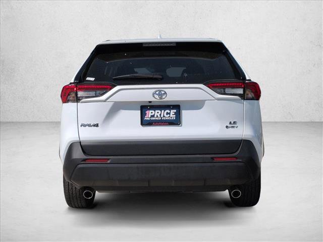 Used 2025 Toyota RAV4 LE AWD/4WD image 7