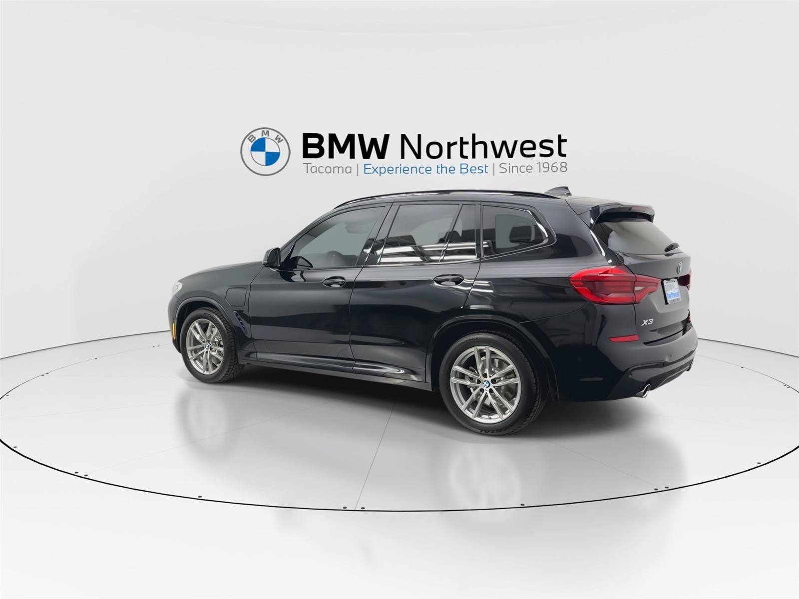Used 2021 BMW X3 xDrive30e w/ M Sport Package AWD/4WD image 12
