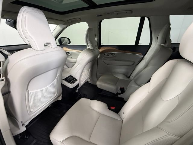 Used 2022 Volvo XC90 T6 Momentum w/ Advanced Package AWD/4WD image 23