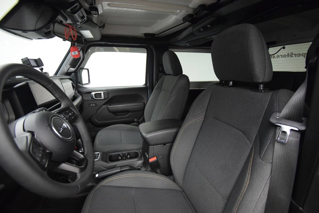 Used 2026 Jeep Wrangler Sport AWD/4WD image 19