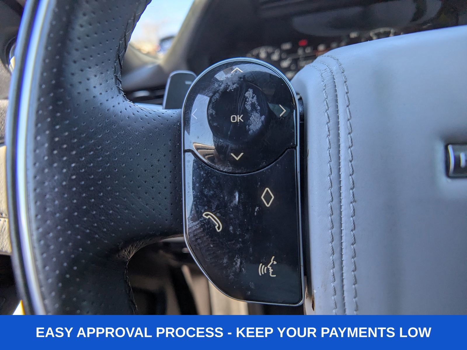 Used 2020 Land Rover Range Rover Evoque First Edition image 37