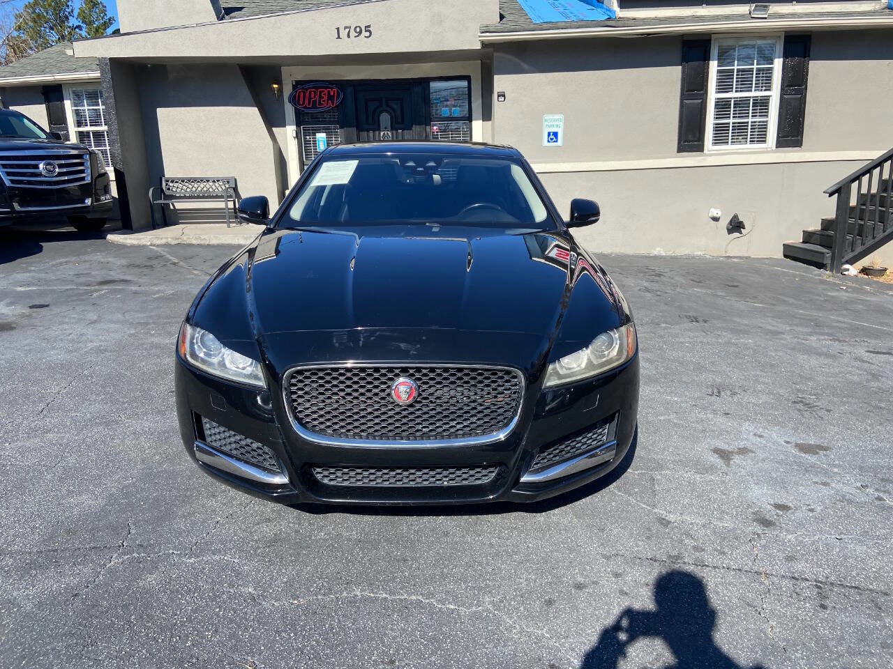 Used 2017 Jaguar XF Premium AWD/4WD image 3
