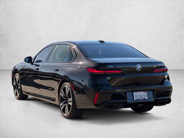 Used 2023 BMW 760i xDrive w/ Executive Package image 8