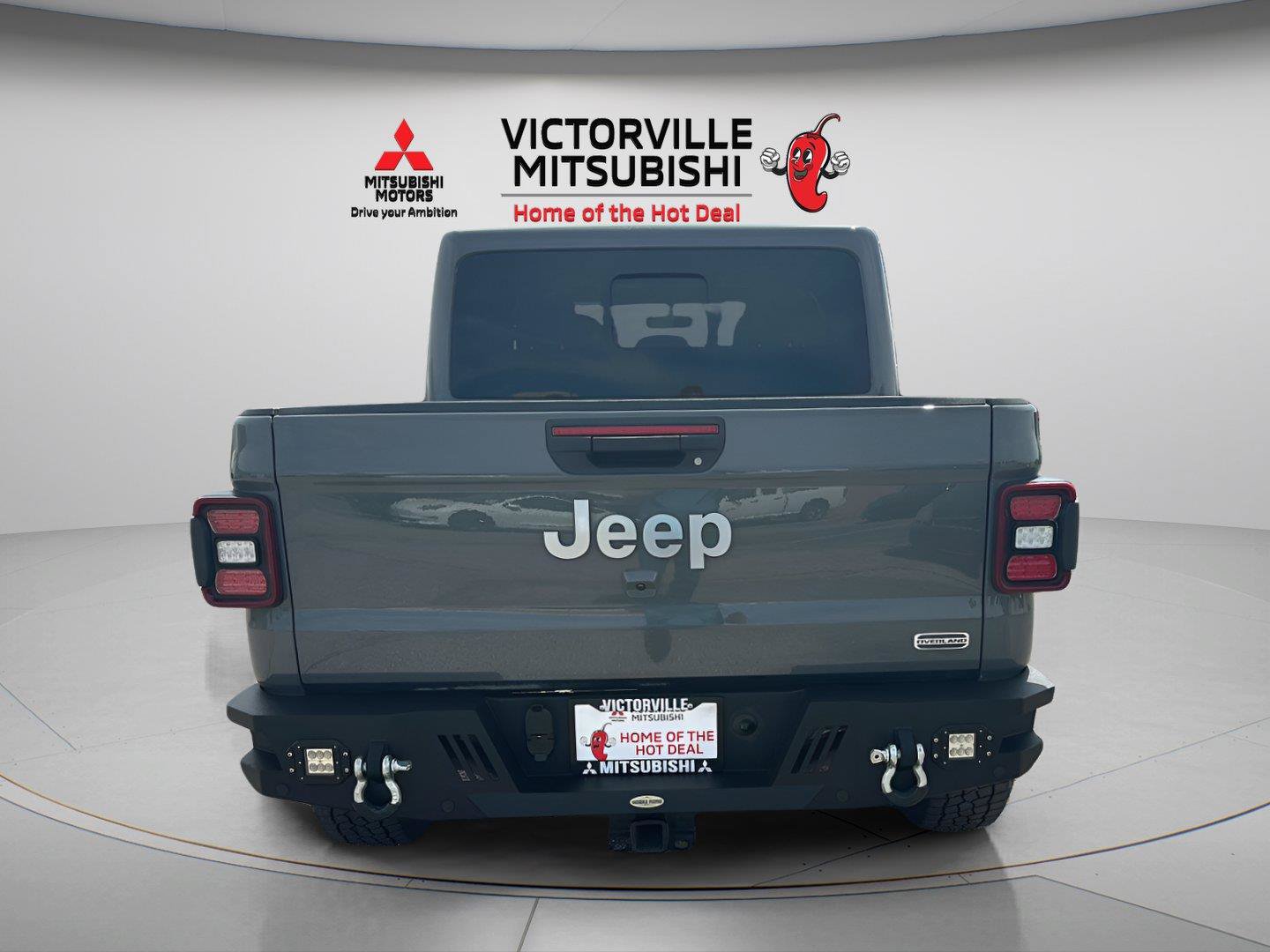Used 2021 Jeep Gladiator Overland AWD/4WD image 6