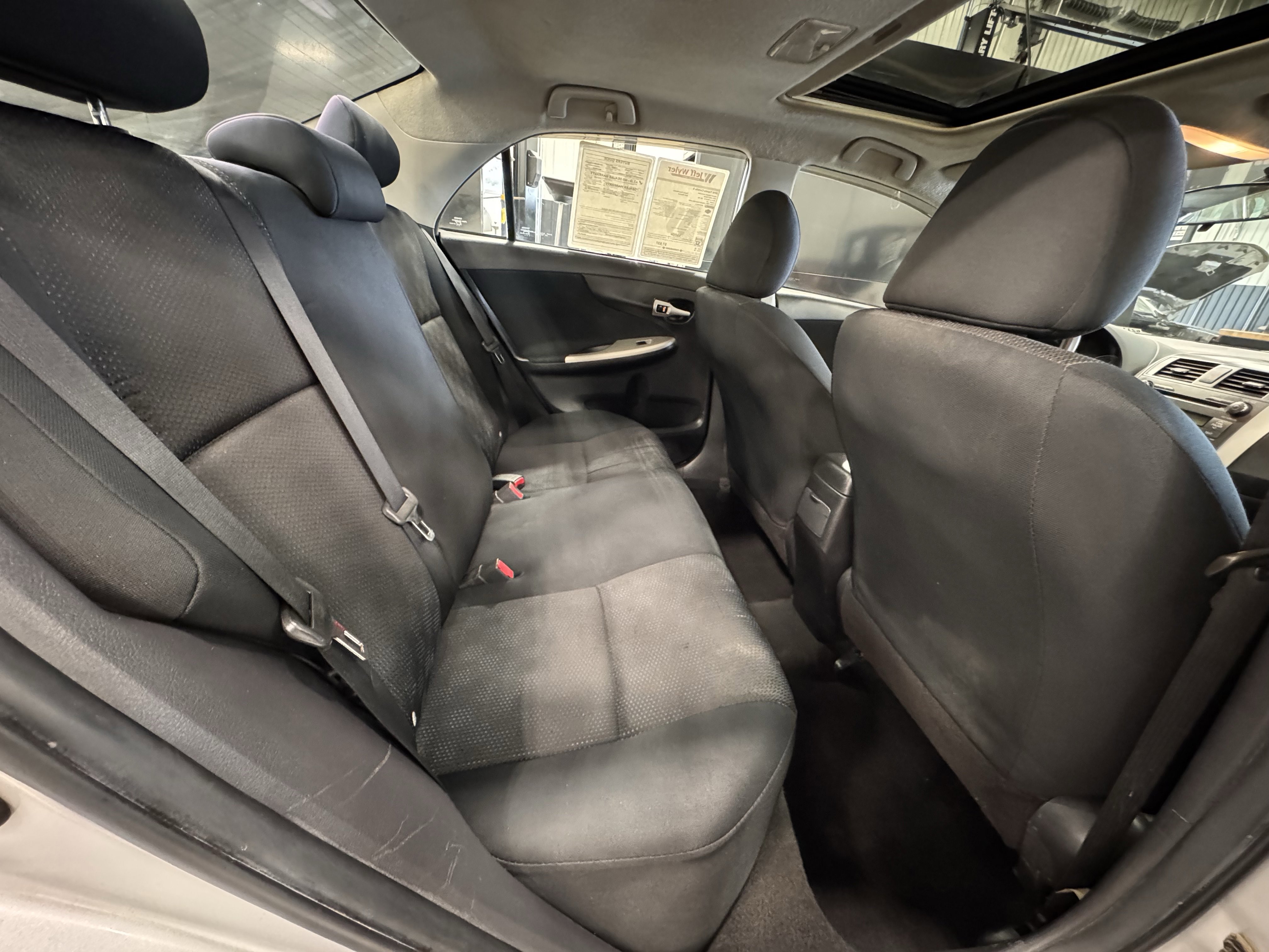 Used 2010 Toyota Corolla S image 27