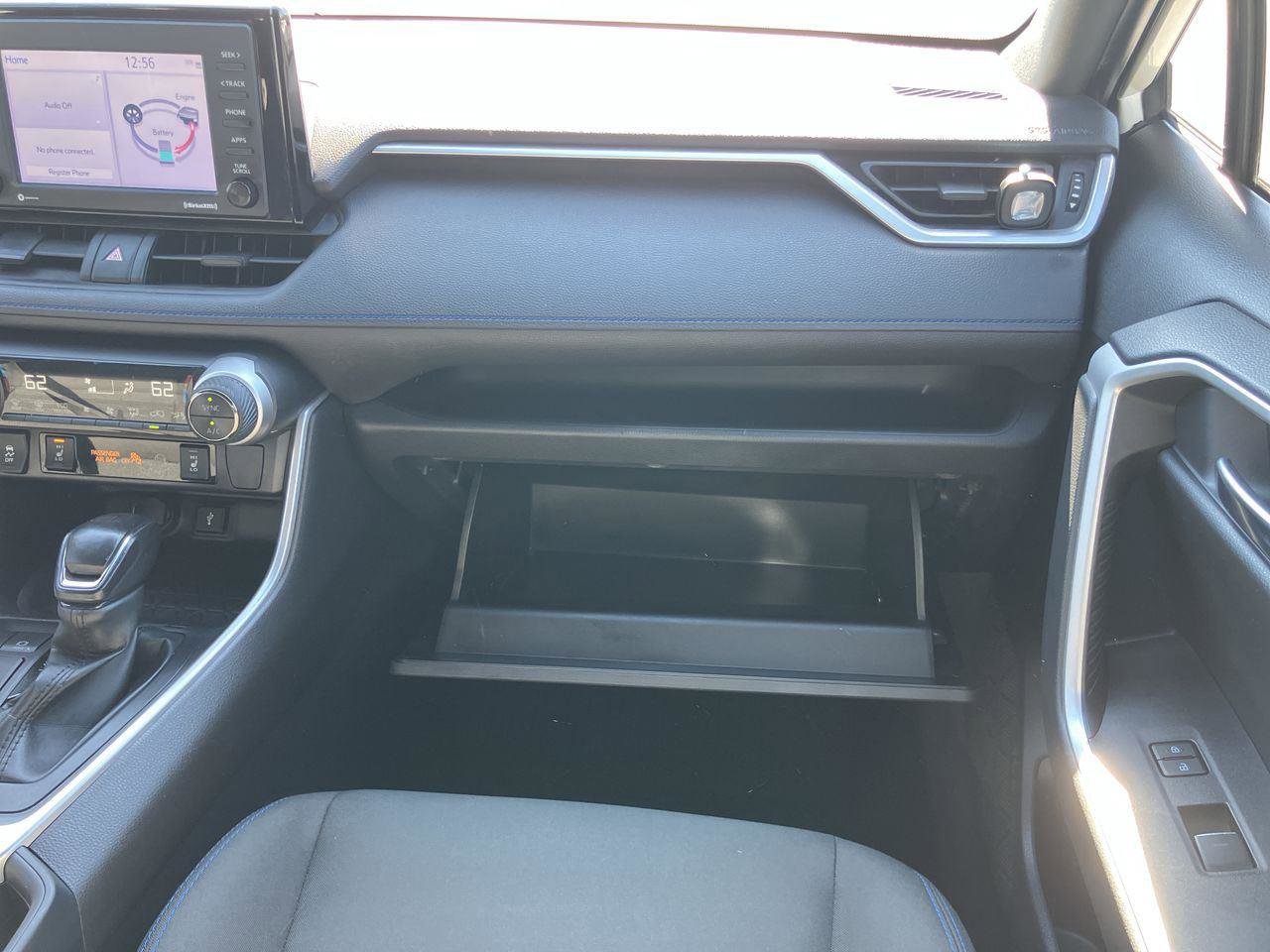 Certified 2022 Toyota RAV4 SE w/ Convenience Package image 16