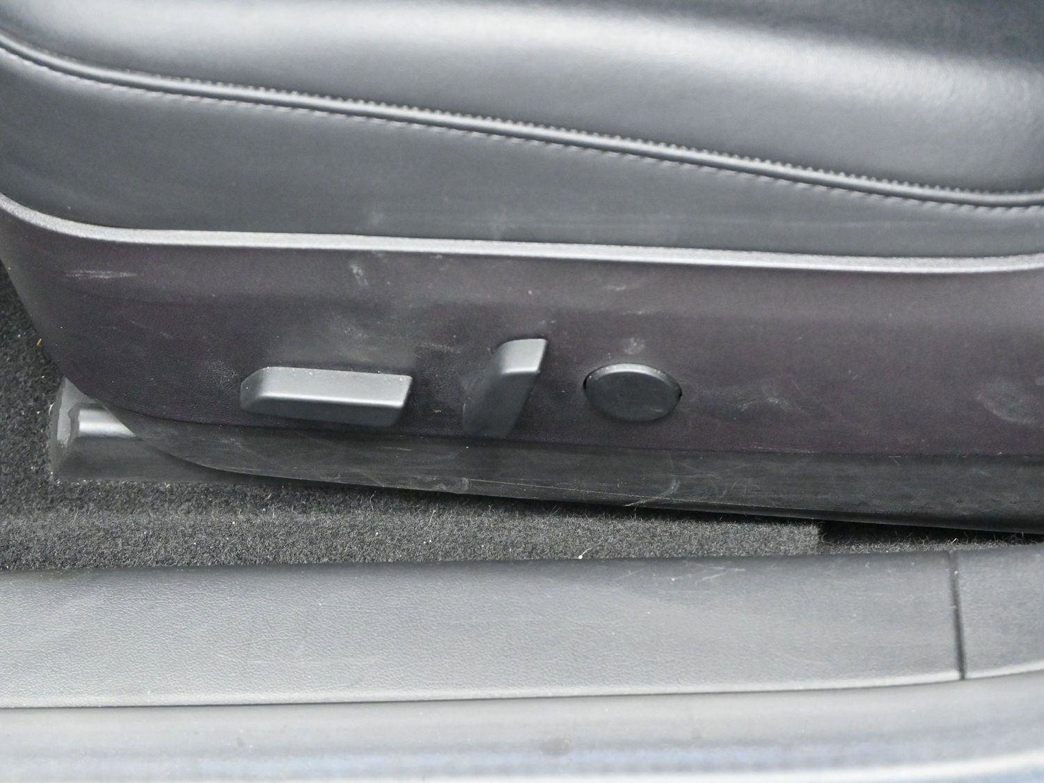 Used 2018 Tesla Model 3 Long Range image 14