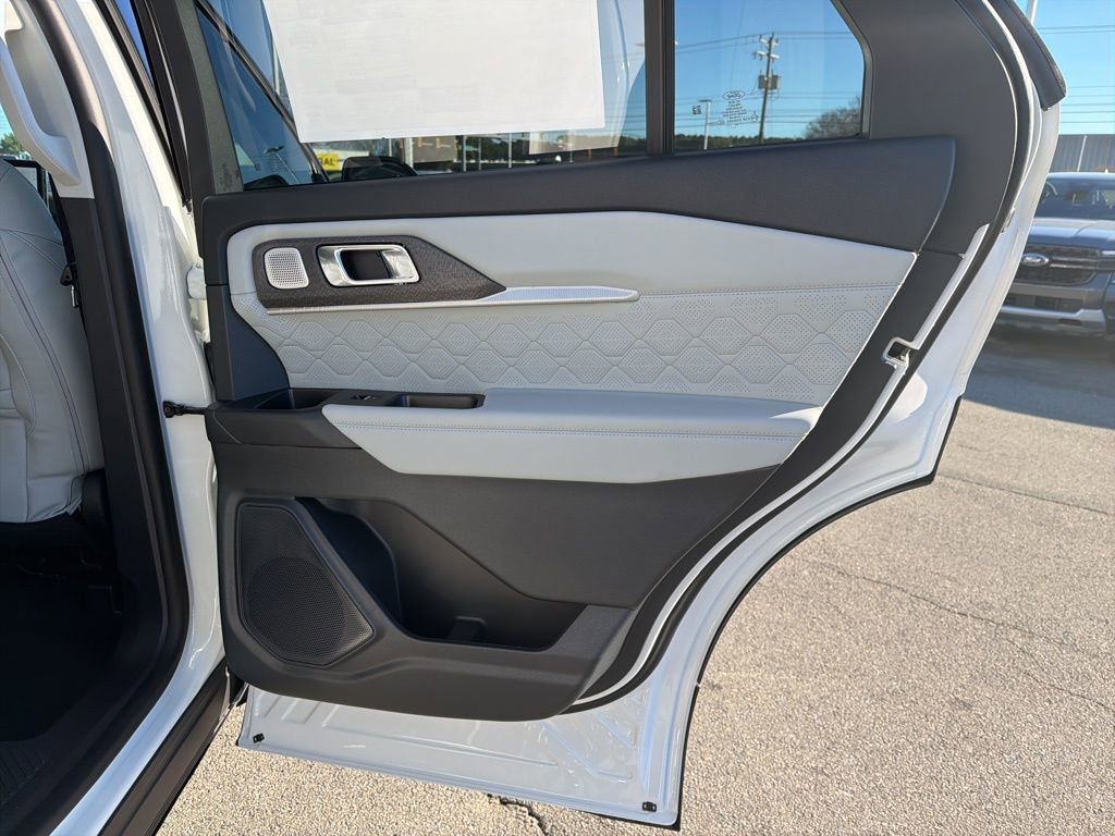 New 2026 Ford Explorer Platinum w/ LUX Leather Package image 20