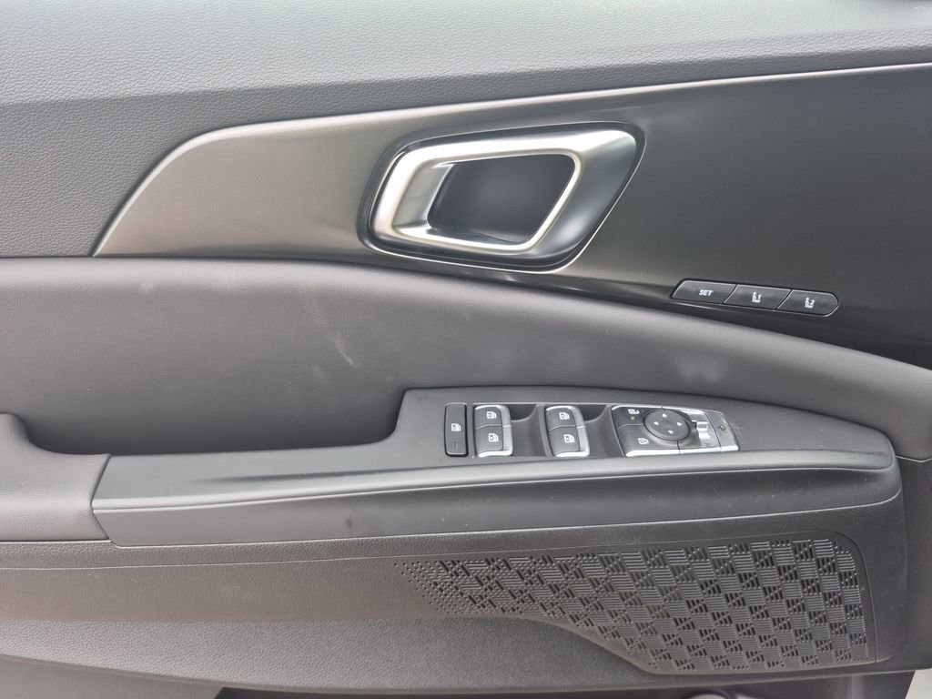 New 2026 Kia Carnival SX image 6