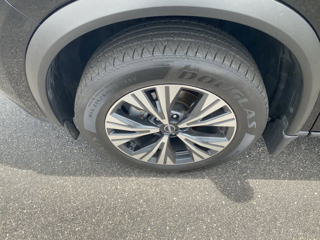 Used 2023 Nissan Rogue SV FWD image 10