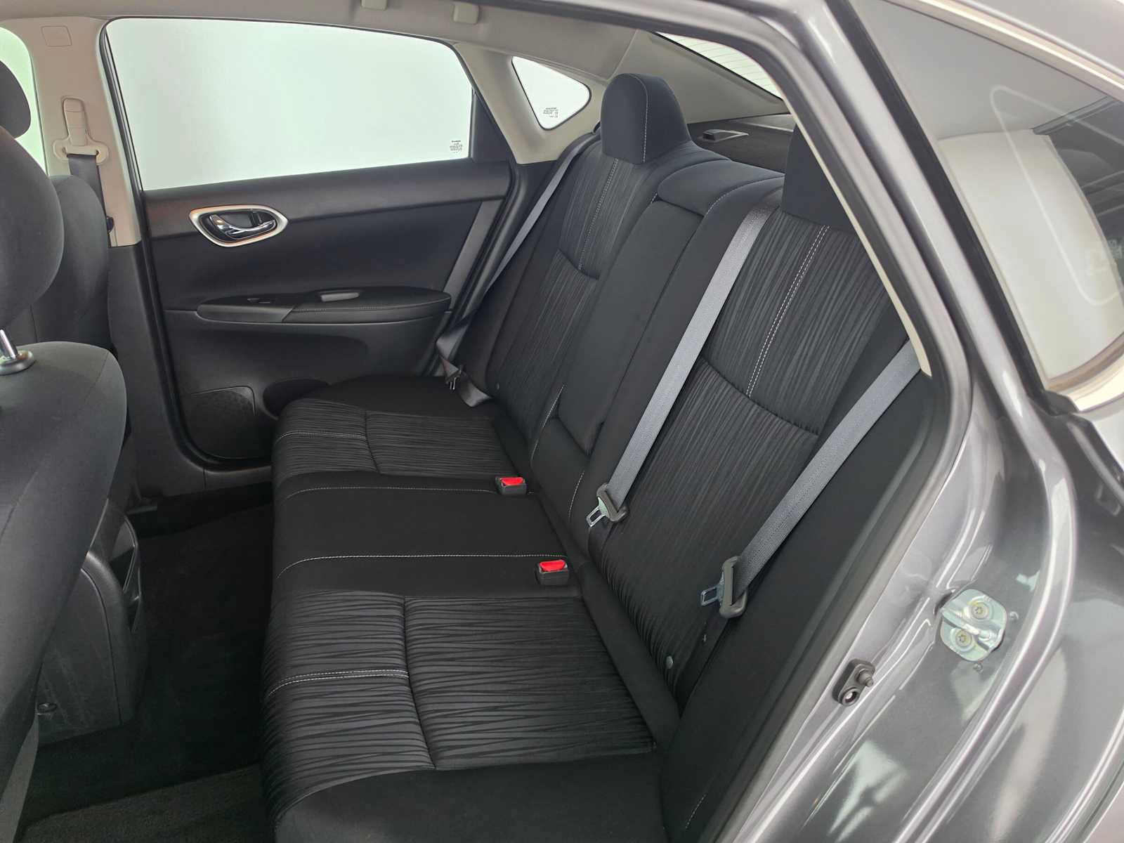 Used 2017 Nissan Sentra SV w/ Driver's Assist Package FWD image 17