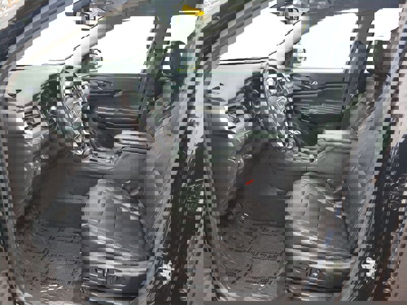 Used 2018 GMC Acadia SLT FWD image 10