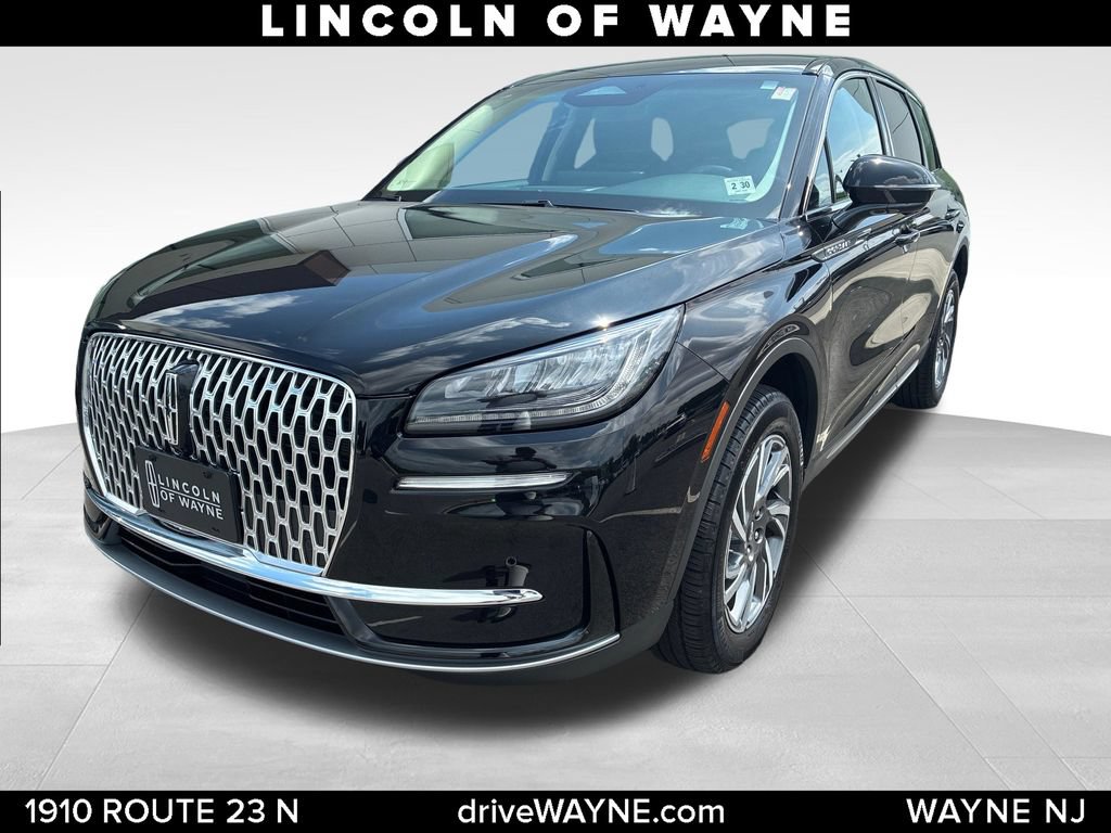 Certified 2024 Lincoln Corsair AWD w/ Equipment Group 101A image 1