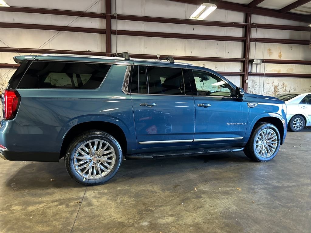 New 2026 GMC Yukon XL Denali image 7