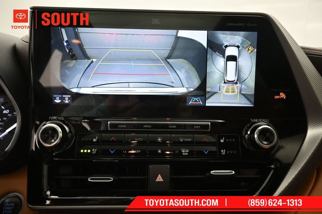 Used 2020 Toyota Highlander Platinum AWD/4WD image 17