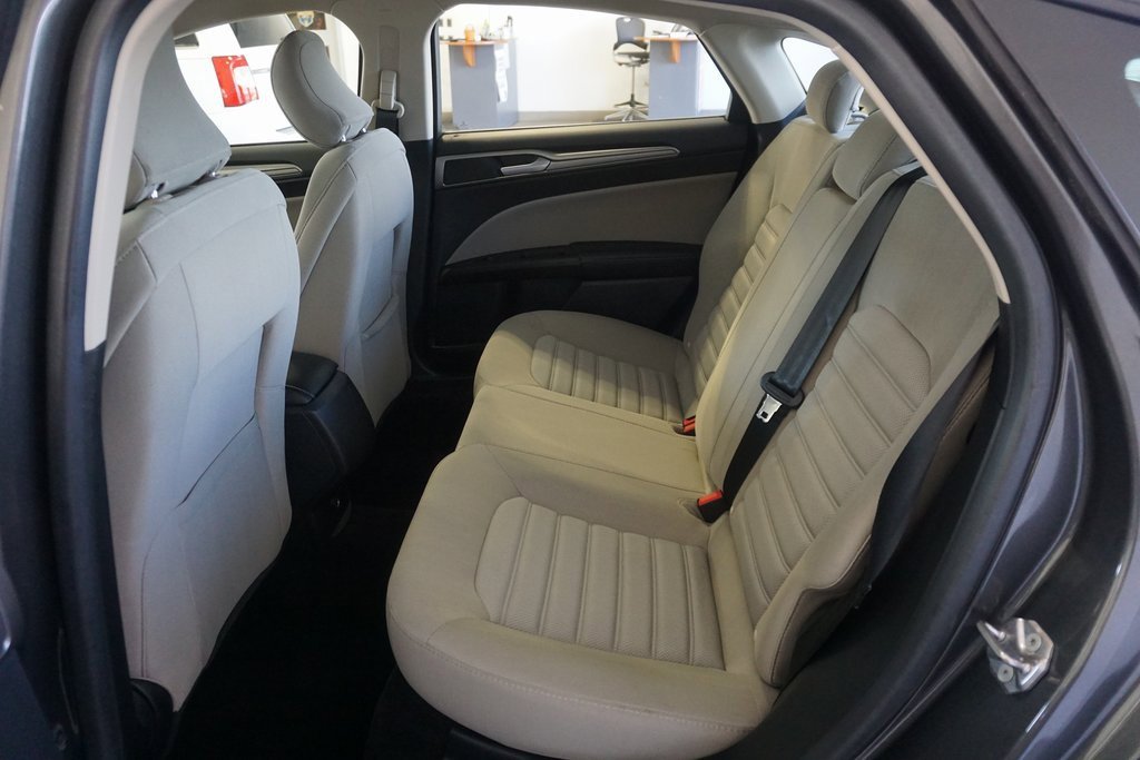 Used 2017 Ford Fusion S image 17