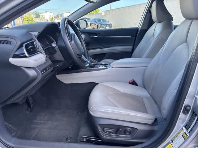 Used 2024 Toyota Camry XSE FWD image 18