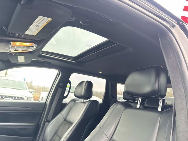 Used 2020 Jeep Grand Cherokee Laredo w/ Quick Order Package 2BN North AWD/4WD image 18